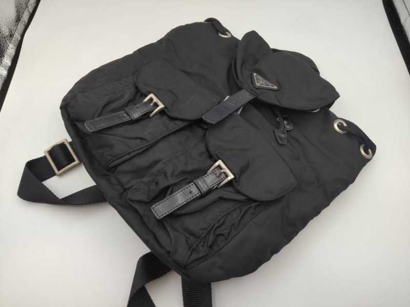 プラダ買取　リュック